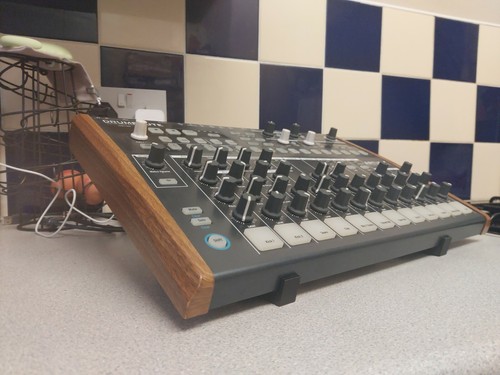 Arturia drumbrute - drumbrute,