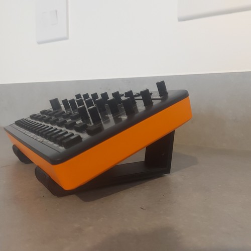 Small desktop synth stand - small,
